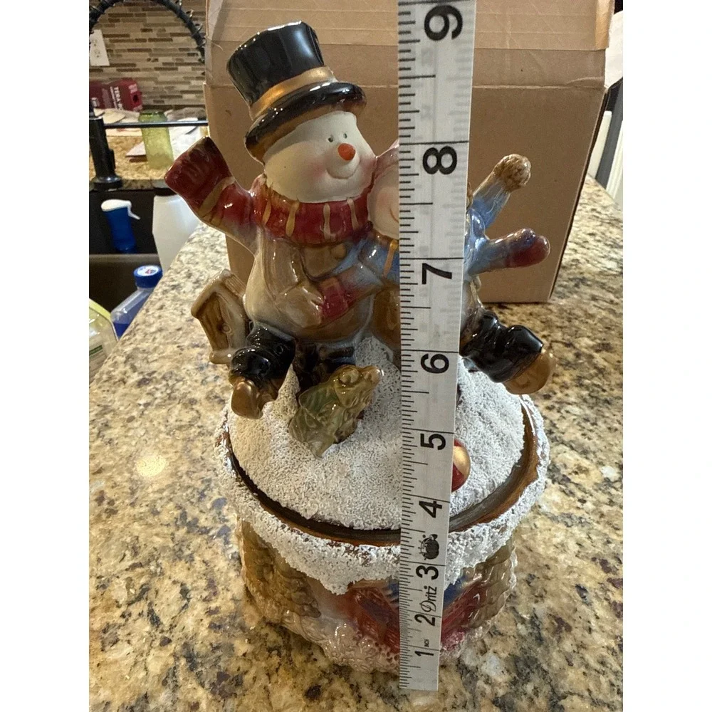 Vintage Style Ceramic Snowman Couple‎ Ice Skating Musical Canister 9